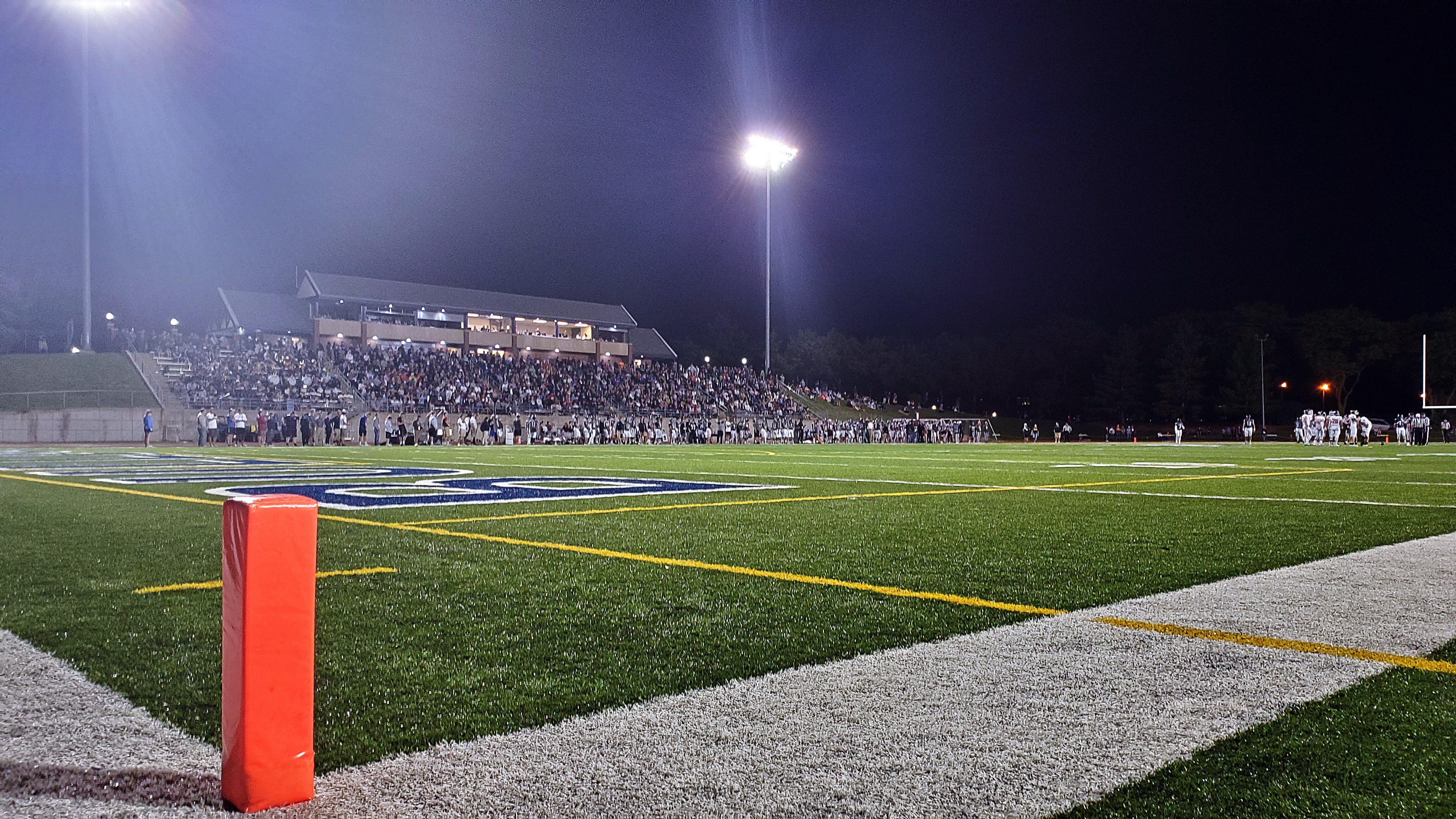 Dakota Wesleyan breaks in new turf at Drake Field in first game