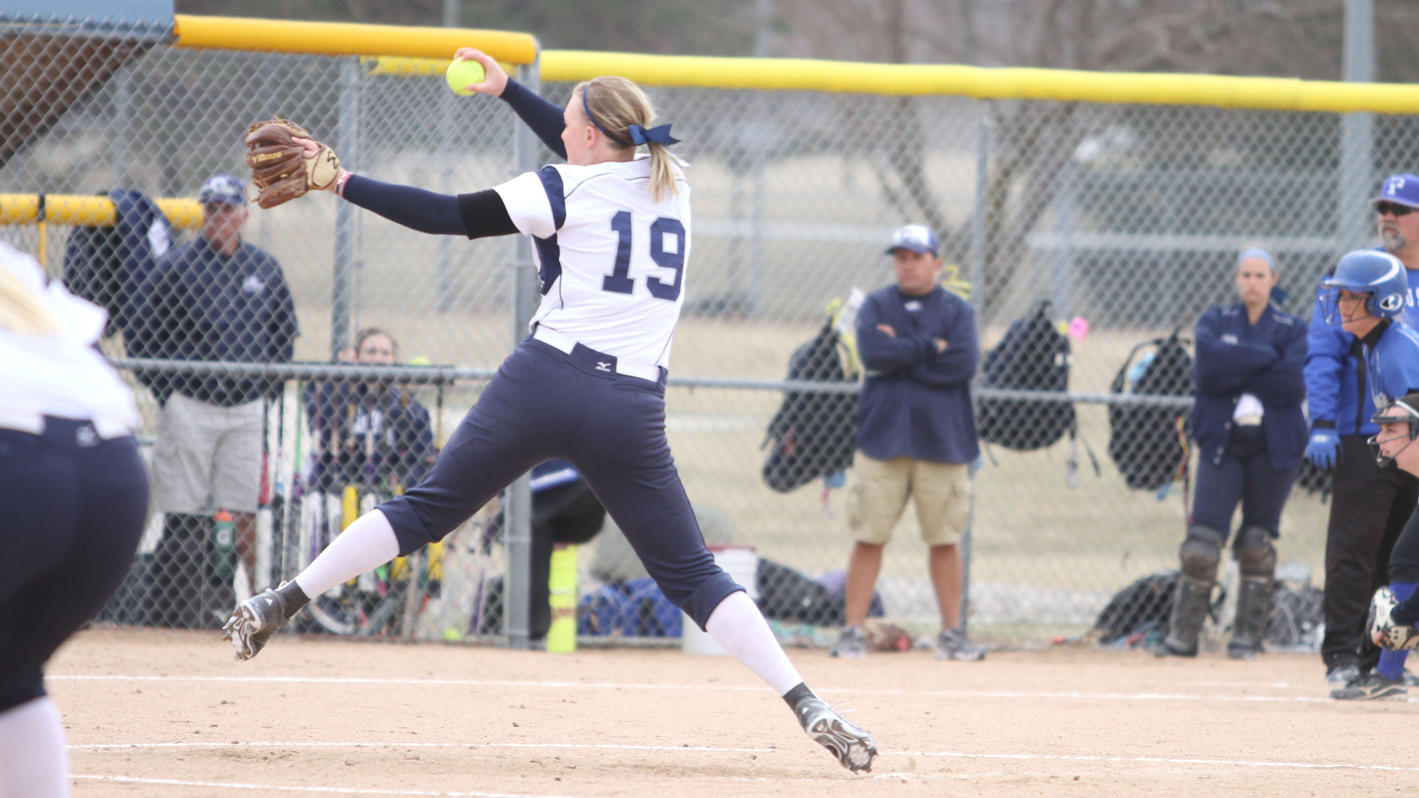 Woodward named GPAC player and pitcher of week ...