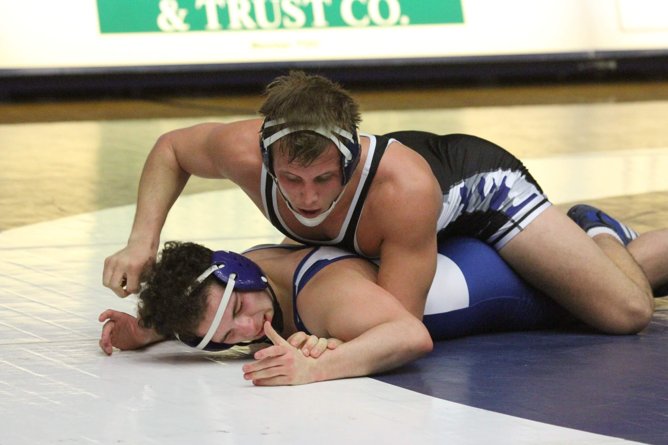 Bulldogs post 31 wins, five place finishes at Grand View Open