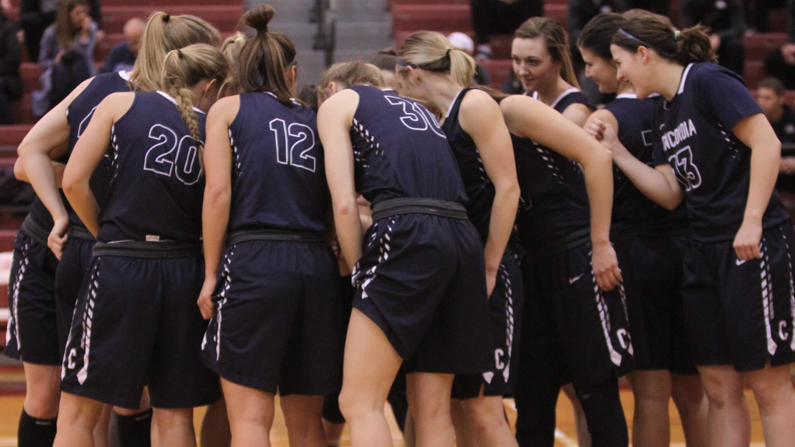 Second-ranked Bulldogs find a way in Orange City :: Women's Basketball ...