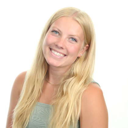 Photo of Chloe Abramson